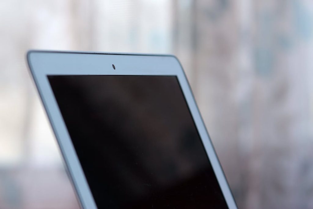 Is It Worth Repairing a Cracked Tablet Screen? Explained