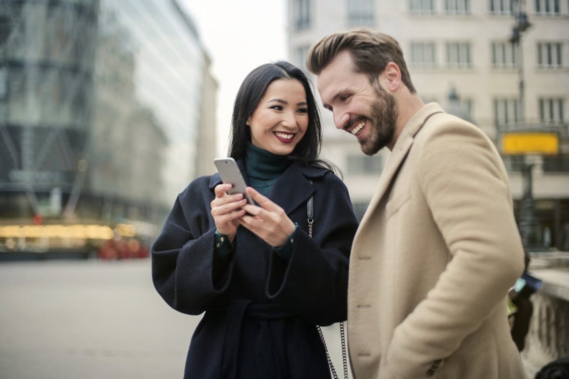Dating Apps Let You Filter by Height. Is That Preference or Prejudice?